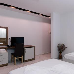 Triple Room with Mountain View