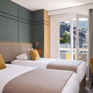 Two Connecting Premium Rooms