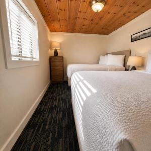 Superior Two-Bedroom Villa Center