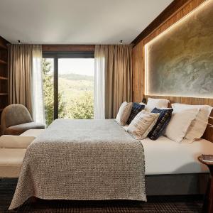 The Alpine Refuge with High Tea (dec-april)