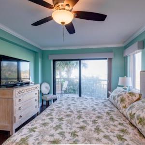 One-Bedroom Apartment - Oceanfront