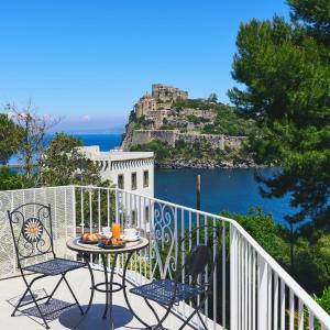Deluxe Double Room with Castle View