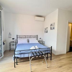 One-Bedroom Loft Apartment with Balcony