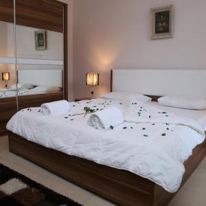 Three-Bedroom Premier Apartment