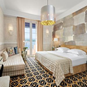 Deluxe Room with Sea View