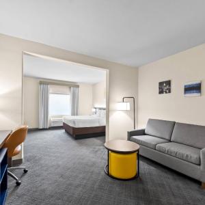 King Suite - Accessible/Non-Smoking