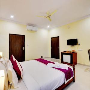King Room with Balcony