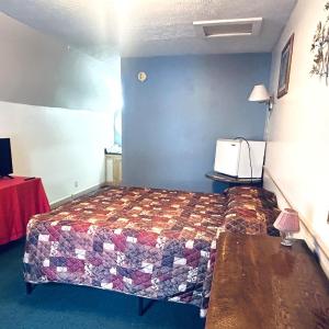 Queen Bed Non-Smoking
