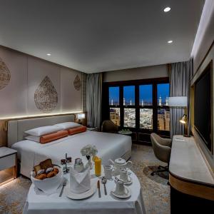 Luxury Suite Partial Kaaba View with Living Room - VIP Lounge Access