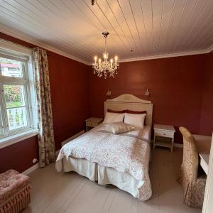 Historic Superior Room with Balcony