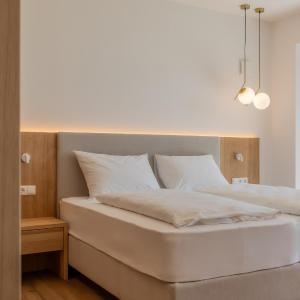 One-Bedroom Apartment with Balcony