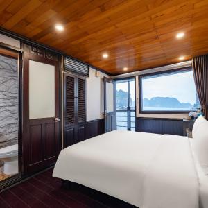 Deluxe Double Room with Sea View