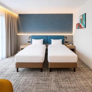 Premium Room with Two Single Beds