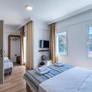 Superior Triple Room with Balcony