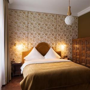 Castle Room