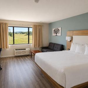King Room with Garden View