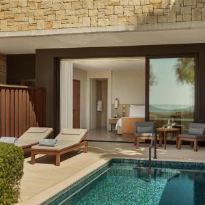 Seafront Deluxe Double or Twin Room with Private Pool
