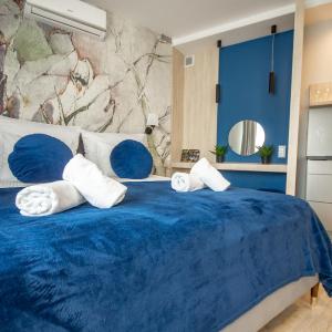 Studio apartment with huge sunny terrace - City and Wawel Castle View