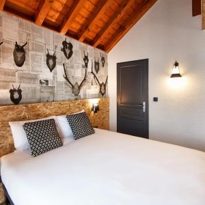 Premium Double Room with Private Bathroom 