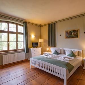 Large Double Room