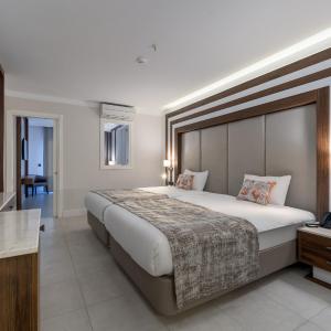 Superior Family Room