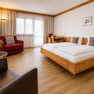 Junior Suite with Lake View