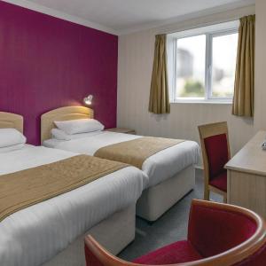 Standard Twin Room - Non-Smoking