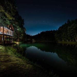 Cottage with Lake View French Dinner Included