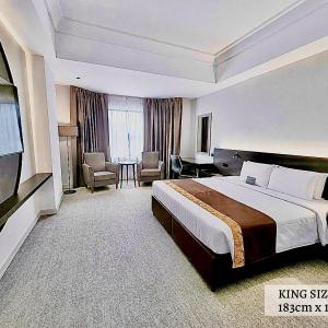 PEARL Prime Family Room