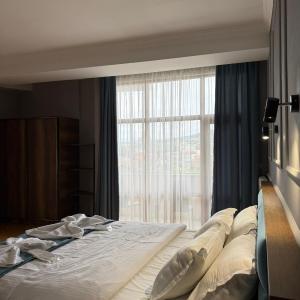 King Room with Spa Bath