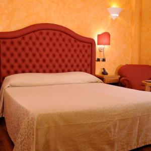 Deluxe Double Room with Spa Access