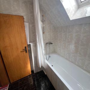 Triple Room with Bath