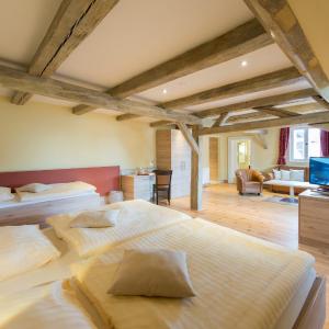 Classic Quadruple Room