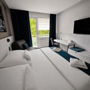 Deluxe Double or Twin Room with Balcony