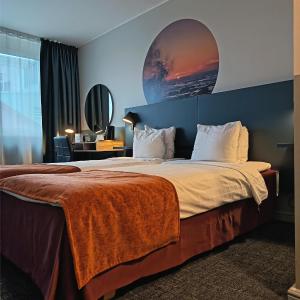 Standard Double Room with Two Single Beds - Non-Smoking