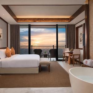 Premier Sea View Room - King