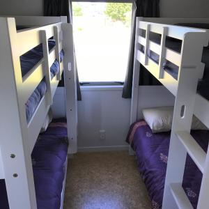 Family Bungalow with Private Bathroom (Sleeps 6)