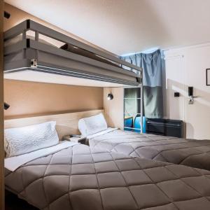 Standard Twin Room with One Bunk Bed
