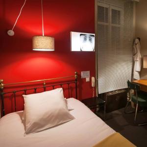 Small Single Room