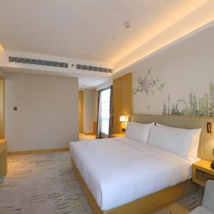 One-Bedroom King Suite