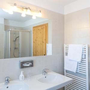 Superior Double or Twin Room with Mountain View