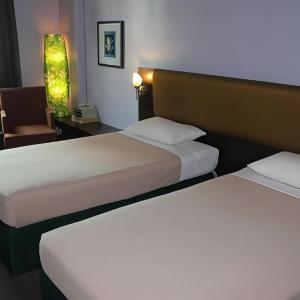 Deluxe Double Room 3 hours package -From 8am - 8pm [SC]