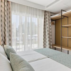 One-Bedroom Apartment - Ground Floor with Pool View