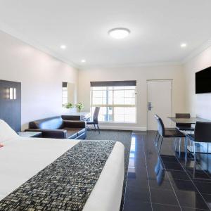 One Bedroom Apartment