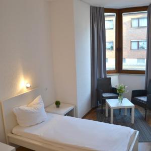 Double or Twin Room with Private Bathroom