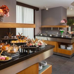 Executive Junior Suite with  Lounge Access