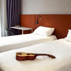 Standard Room with 2 Single Beds