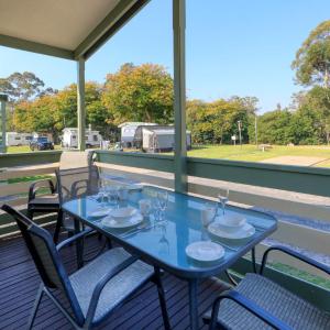 Eden Monaro Two-Bedroom Villa - Pet Friendly (6 Guests)