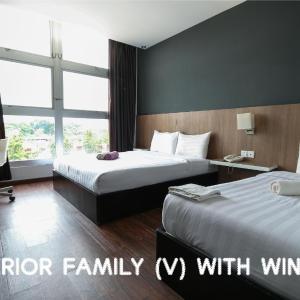 Superior Family Room with Window