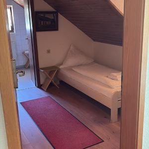 Budget Single Room